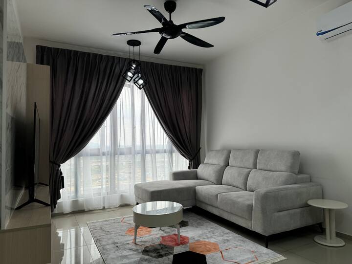 Faqihha Adria Homestay @Gravit8 - Port Klang