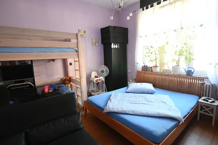 1st guestroom in Jugendstil villa