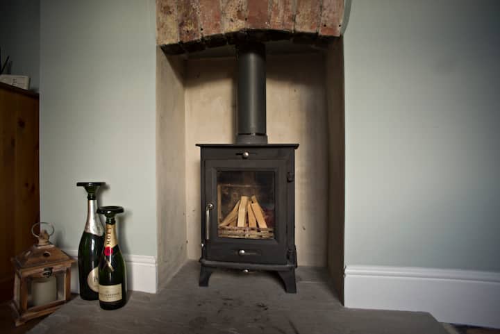 The Penny Black Apartment - Selby