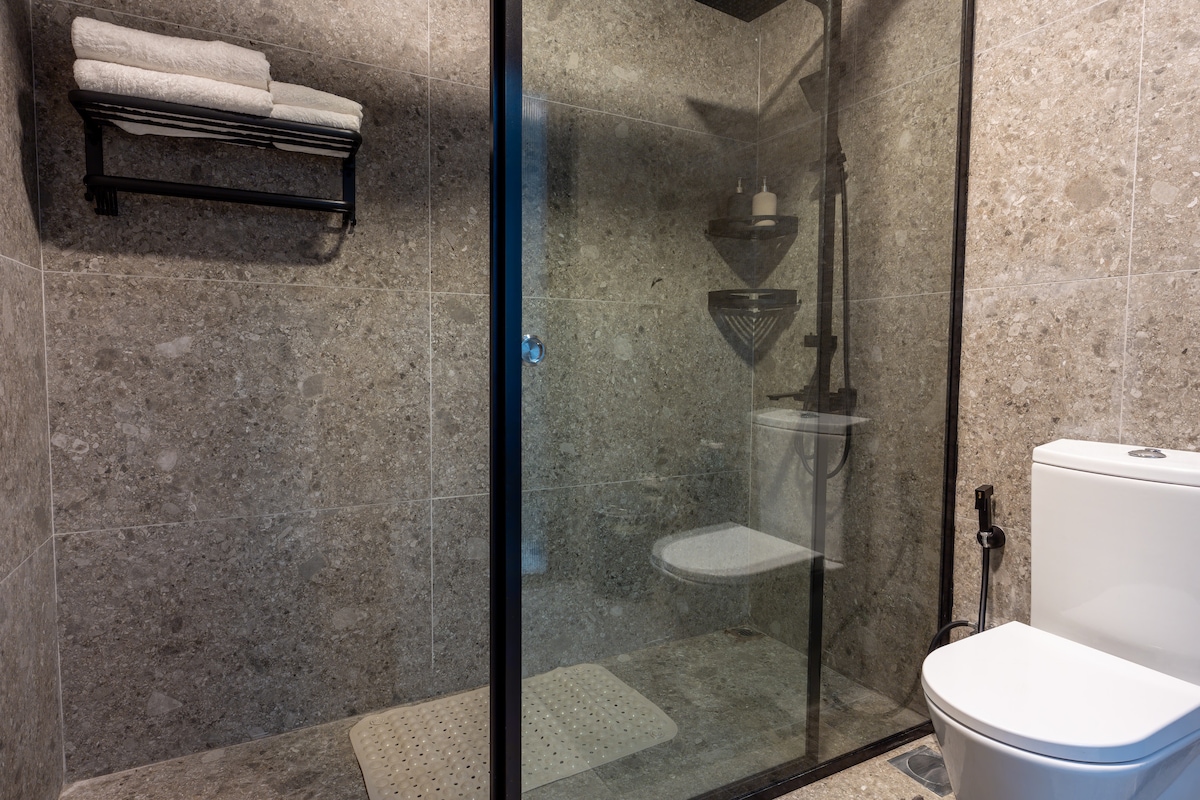 1-Bedroom Apartment · Dunya · Burj Khalifa View 4