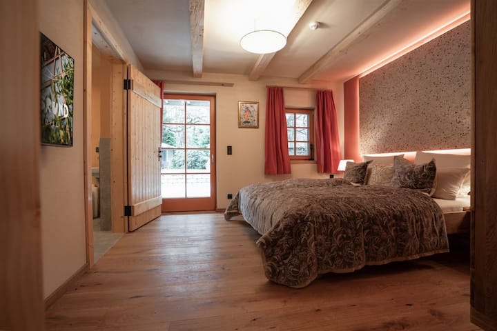 საძინებელი 1