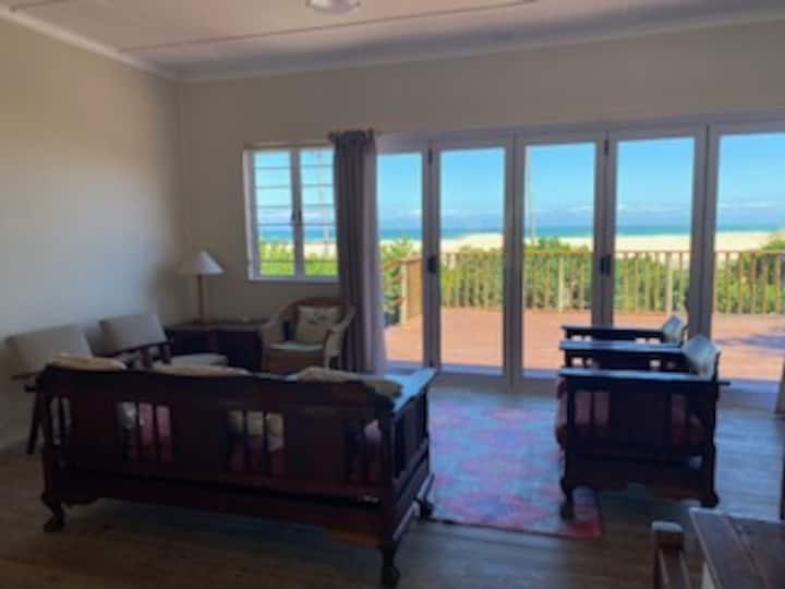 A Stone's Throw From The Ocean - Seafield