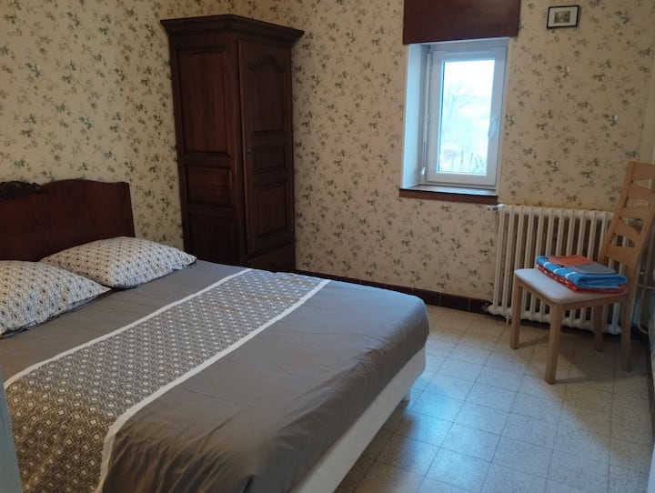 საძინებელი 1