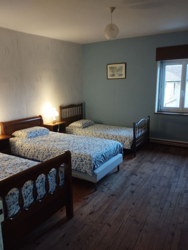 საძინებელი 3