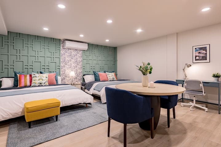 Artsy Roma Vibes – Private Rooftop, BBQ, Gym & AC gallery image 3