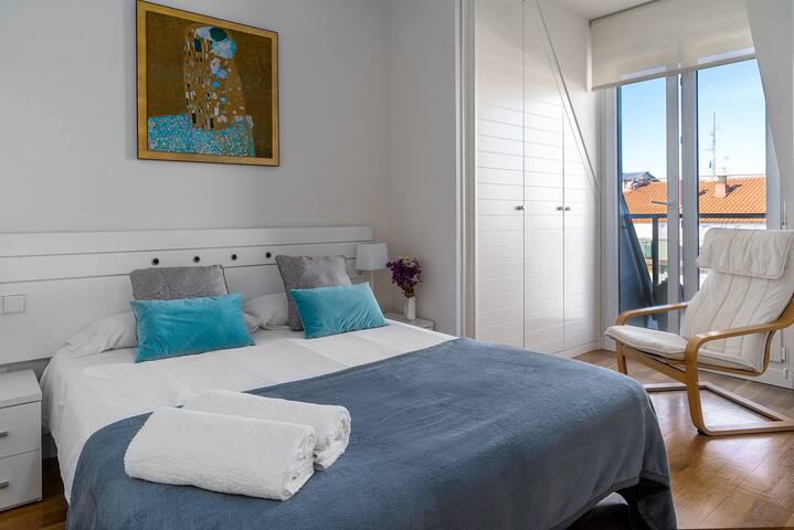 100 metros de la playa. Parking incluido gallery image 4