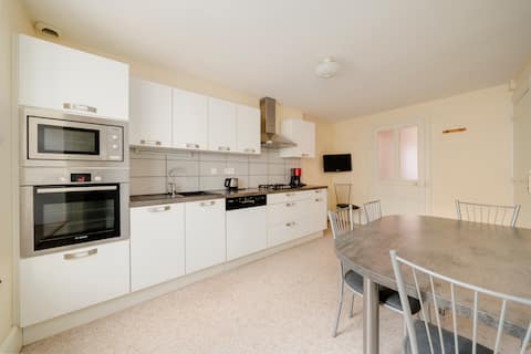 Rent furnished 2-room apartment, comfortable, 3 stars.