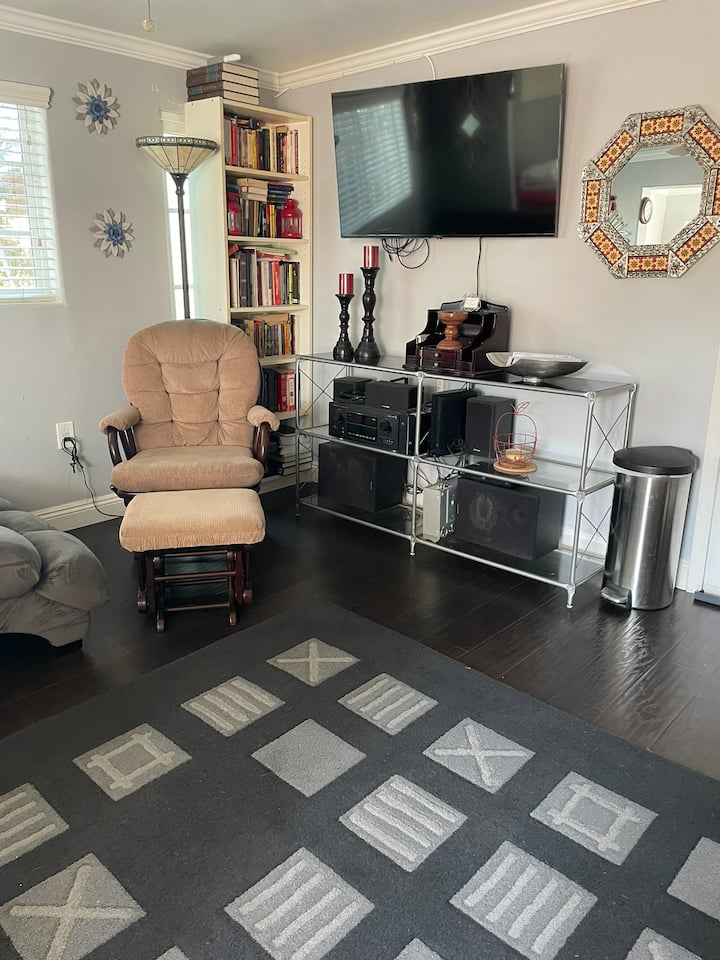 Little Guesthouse In Covina - Covina, CA
