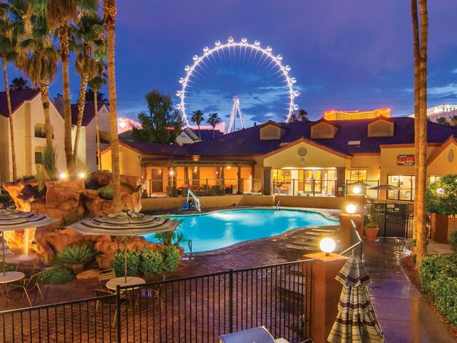 Your Luxury Villa next to Vegas Strip and Sphere gallery image 3