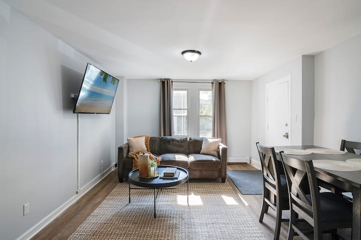 3 Bedroom Beauty In Bloomfield - Bloomfield, NJ