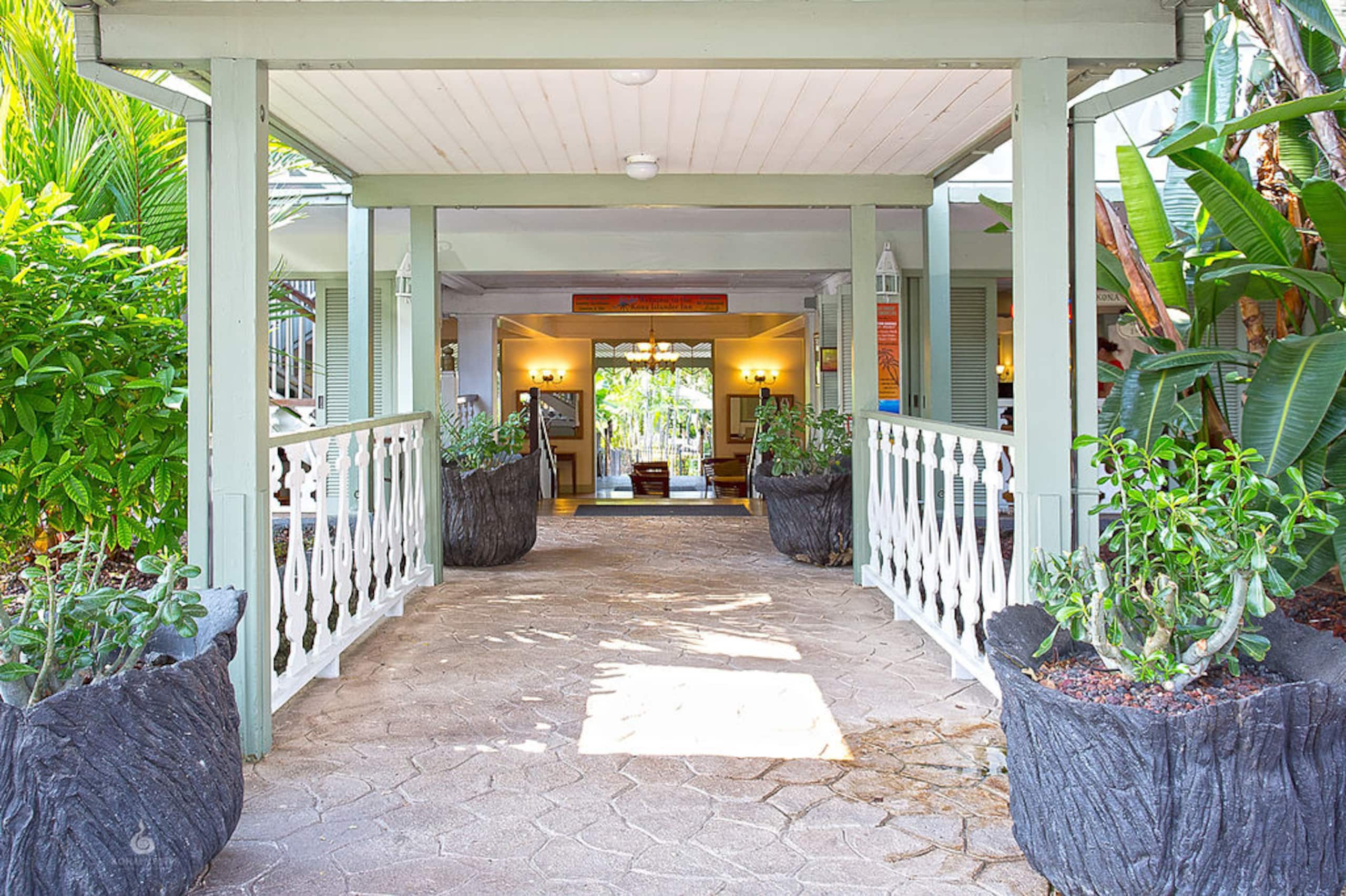 Condo in Kailua-Kona · ★4.82 · Studio · 2 beds · 1 bath - Image 16