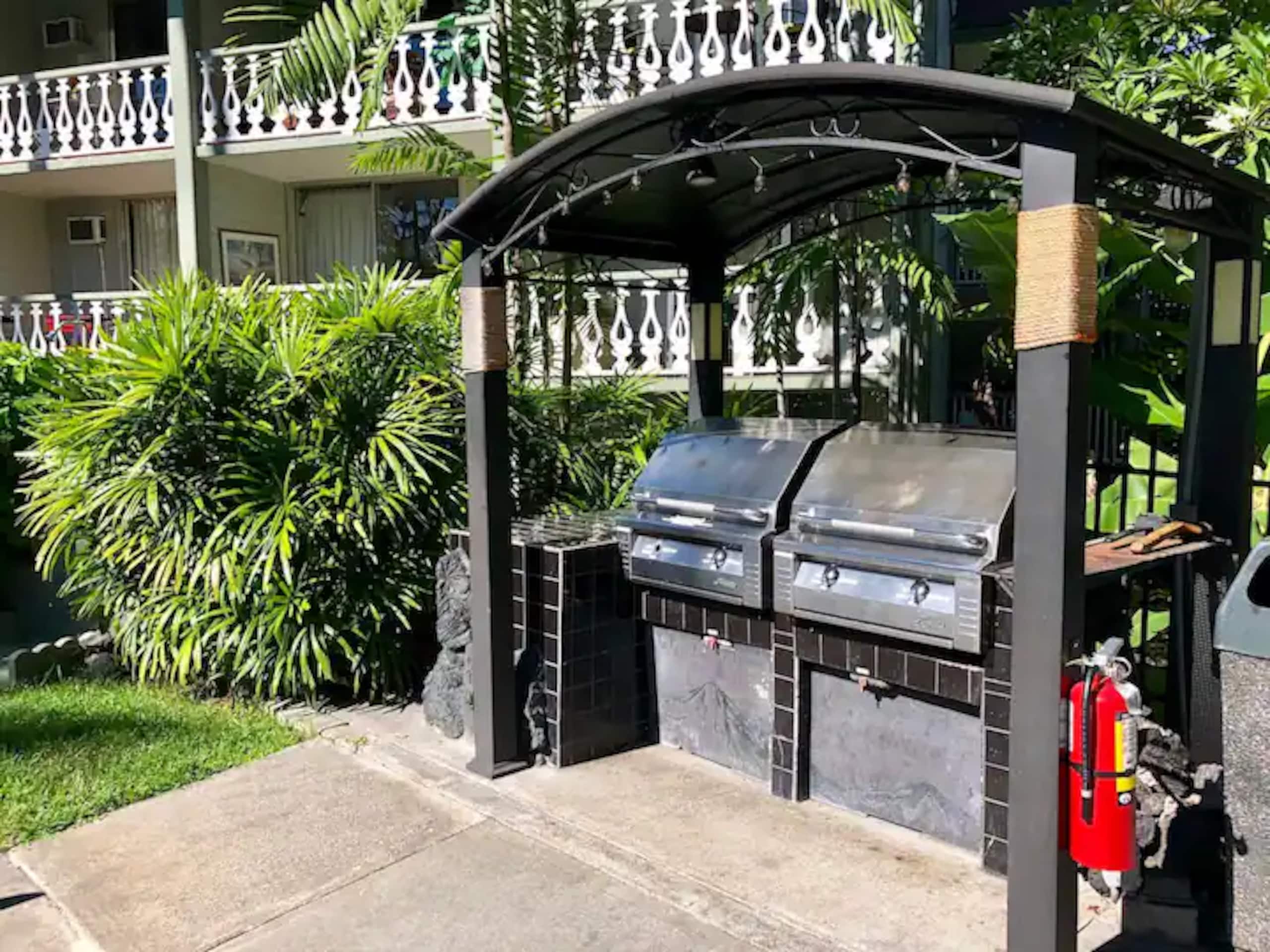 Condo in Kailua-Kona · ★4.82 · Studio · 2 beds · 1 bath - Image 17