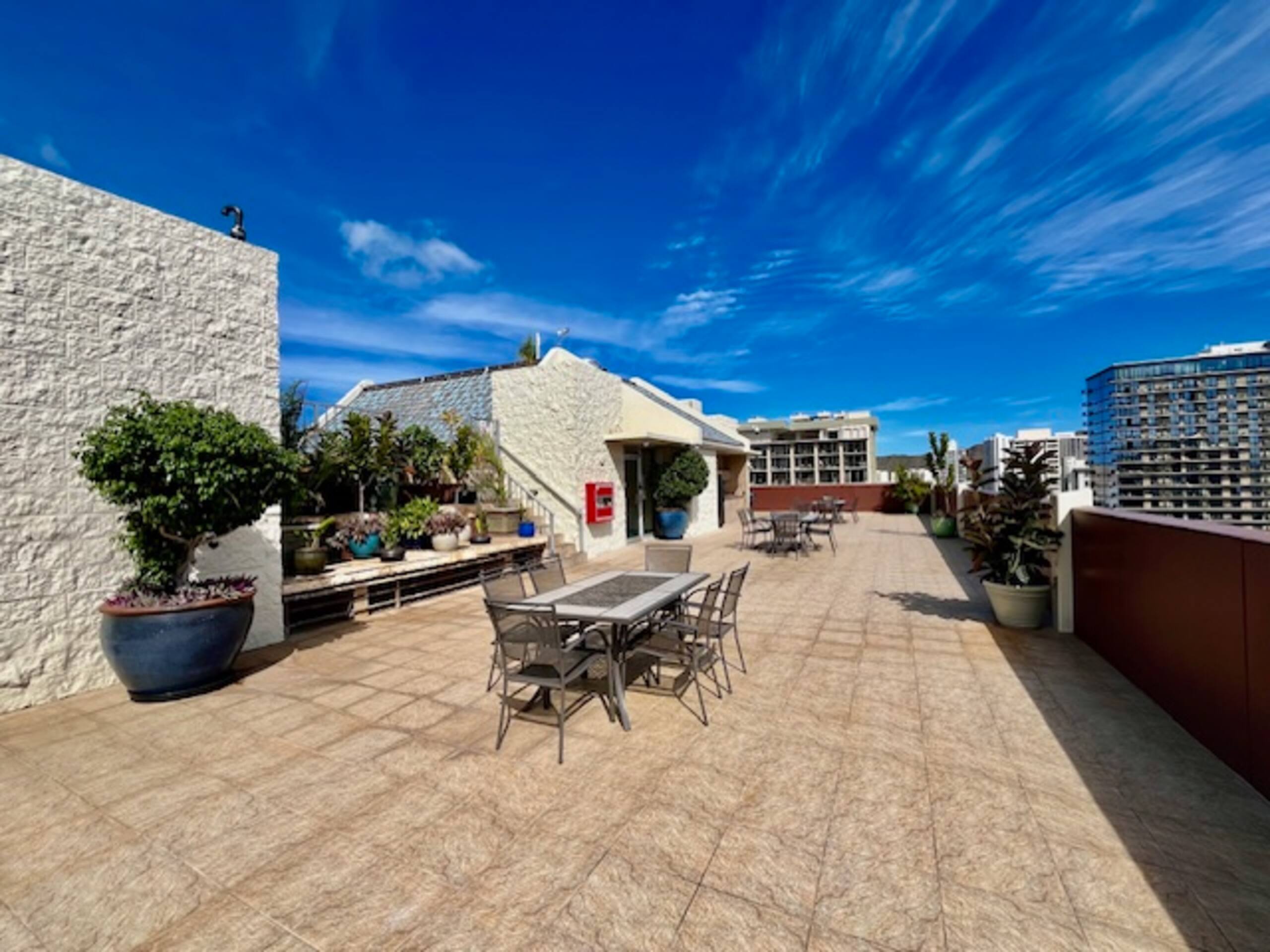 Condo in Honolulu · ★4.92 · 1 bedroom · 1 bed · 1 private bath - Image 15