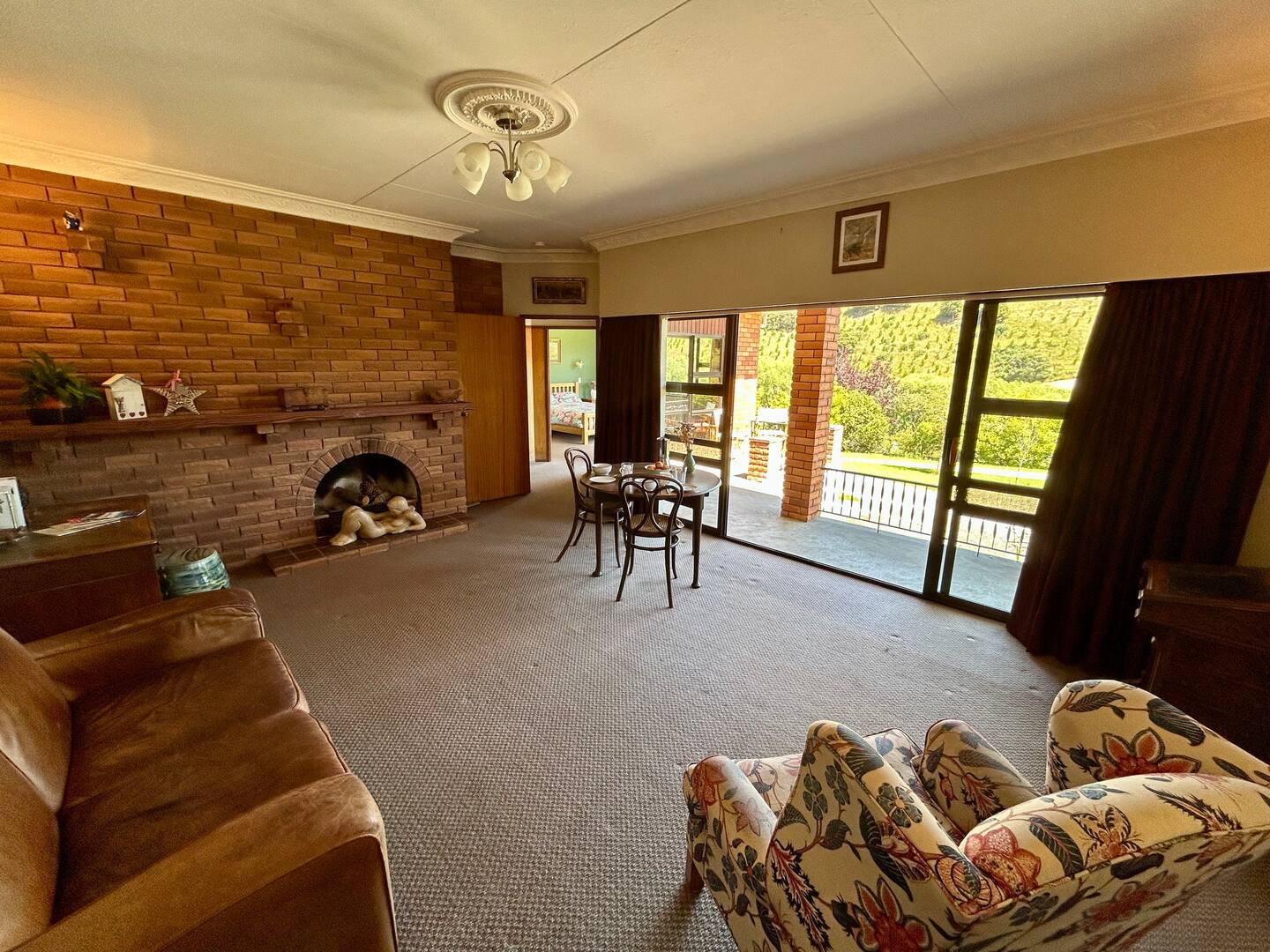 Castle Dent Private Guest Suite Inc Breakfast. 5