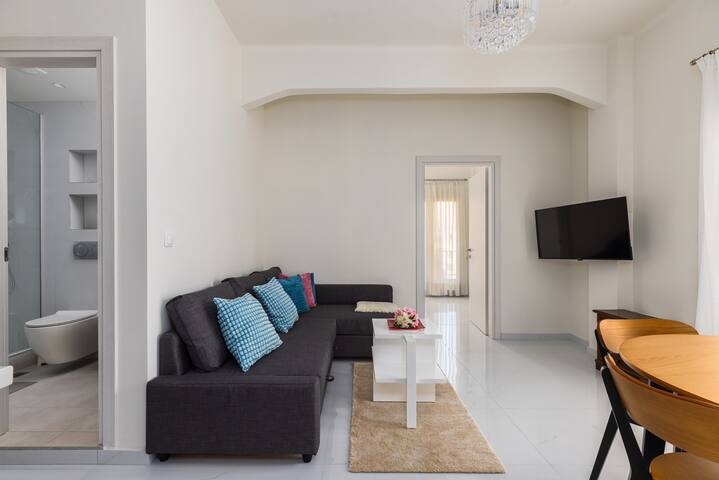 Bianca by halu! Central 2-BD apt gallery image 5