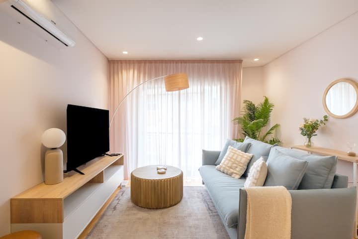 Modern Camões Flat | In The Heart Of Porto - Porto