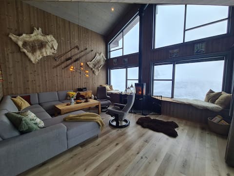 Large Modern Family Cottage