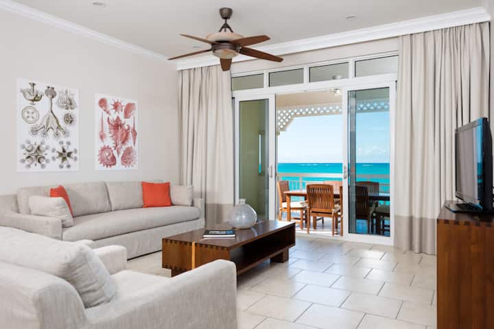 2BR Deluxe All-Inclusive Suite at Alexandra Resort