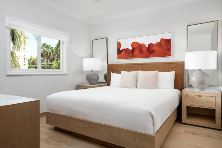 1BR Deluxe All-Inclusive Suite at Alexandra Resort
