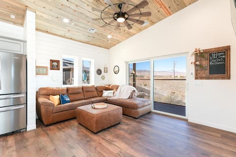 Top Airbnb: Stay & Swim at OTO Pool House in Cottonwood