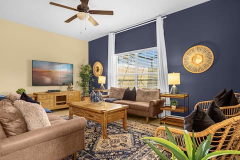 Successful Airbnb property: W-Gated Resort-5 miles to Disney-2 FREE Water Park in Hunters Creek