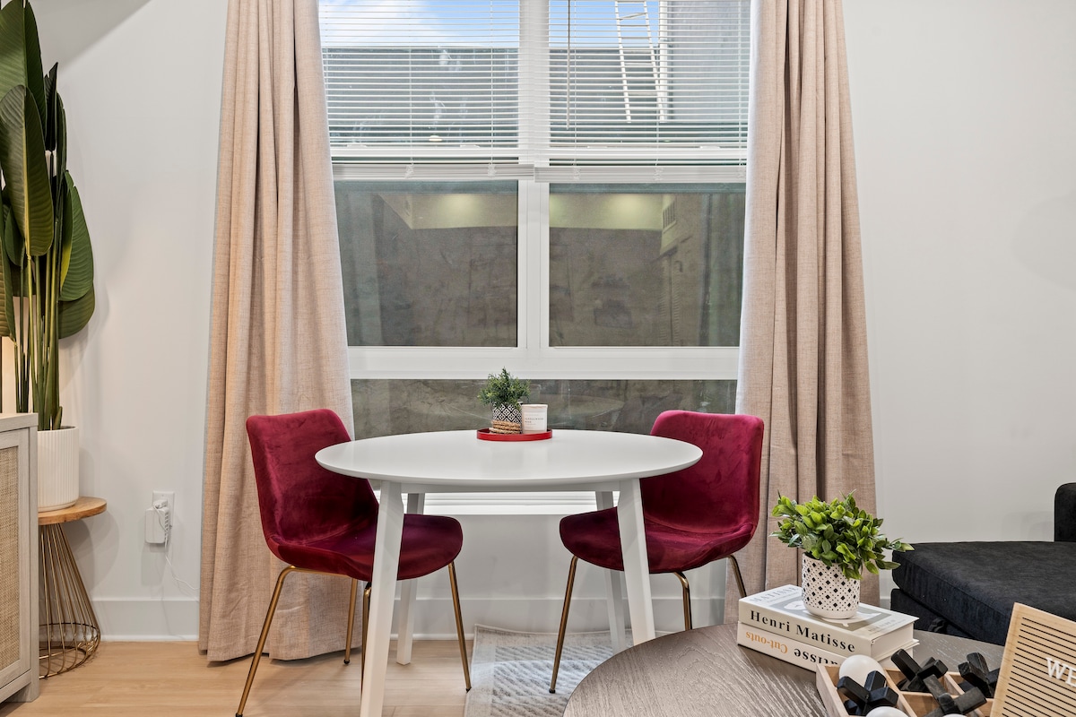 New APT near DT Philly W-Queen, Sofa Bed & LNDRY