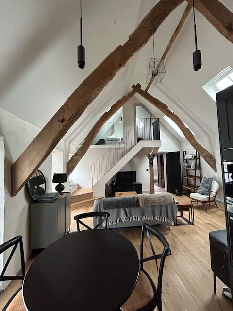 1 & 2 Cruck Cottage, Cowbridge