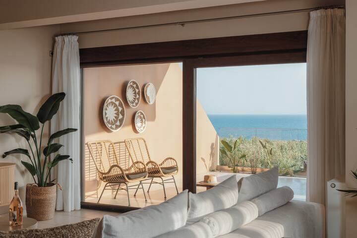 Aerope Seaview Villa gallery image 2