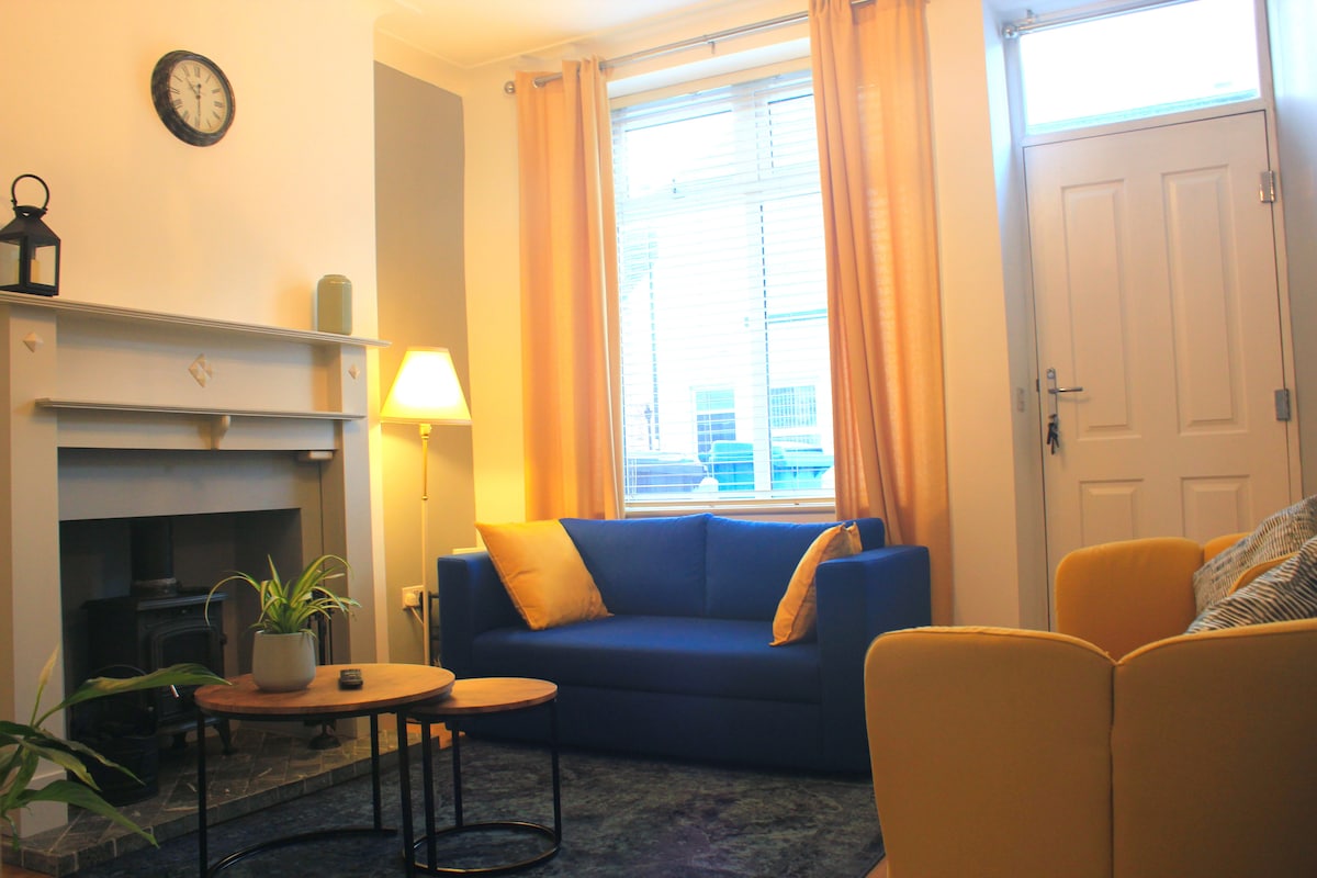 Successful Airbnb property: Cosy Modern 3 bedroom house | Sheffield S6 in Sheffield