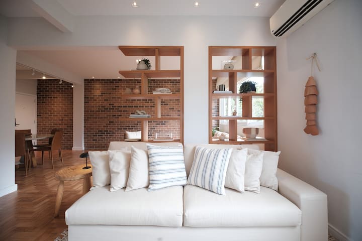 Leblon | 6 min to Beach, Best Spot in the Area