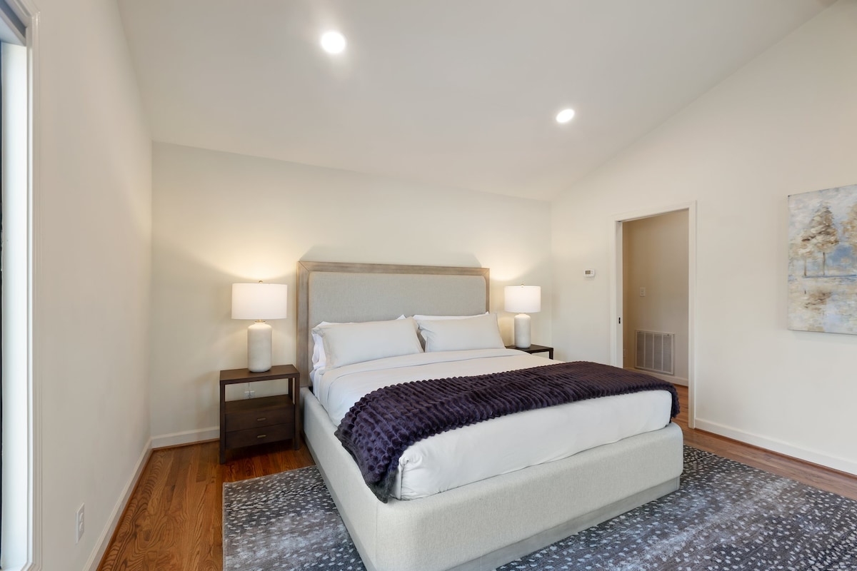 Glavna spavaća soba s pripadajućom kupaonicom