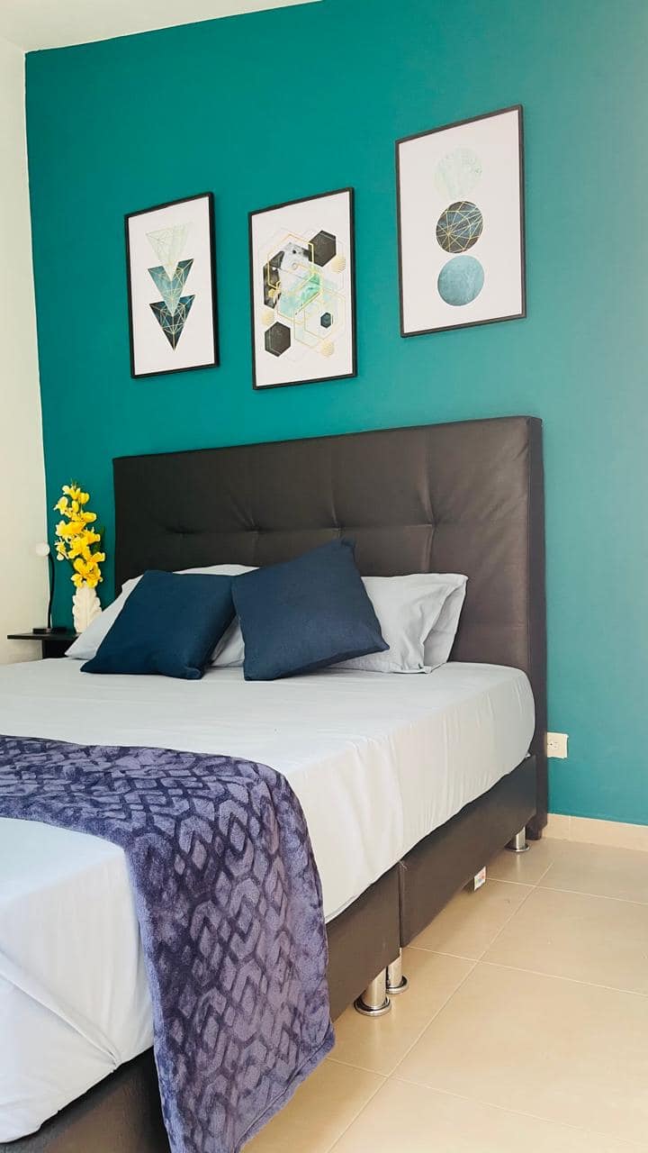 سرير مزدوج إضافي، مريح وأنيق