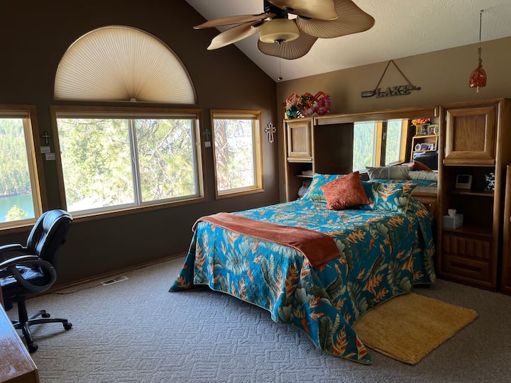 საძინებელი 1