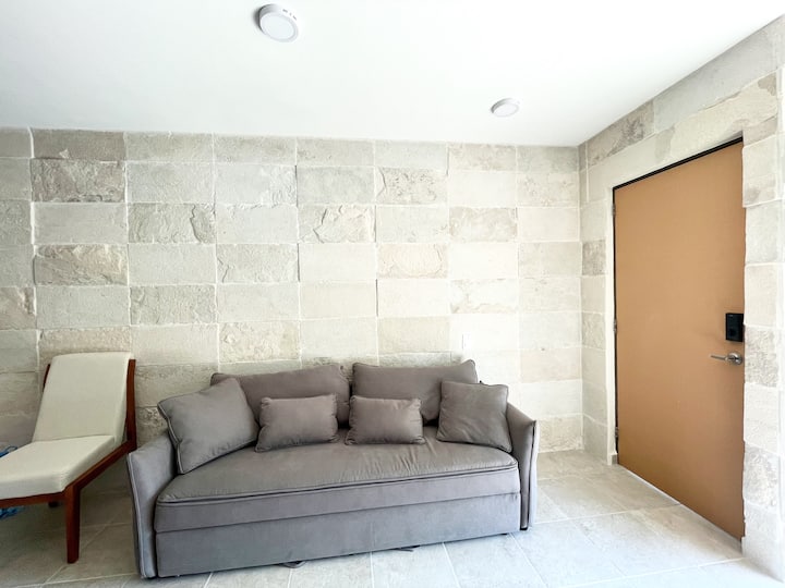 Ერთადგილიანი გასაშლელი დივანი