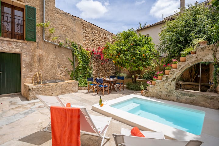 Ca Sa Padrina. Tradition and charm in Mallorca.
