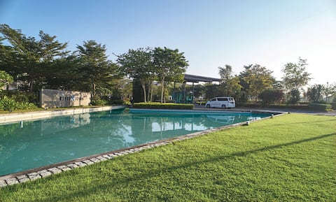 Pool Retreat 36p, Simple/basic, KTV Snooker BBQ, Jacuzzi, Team Building