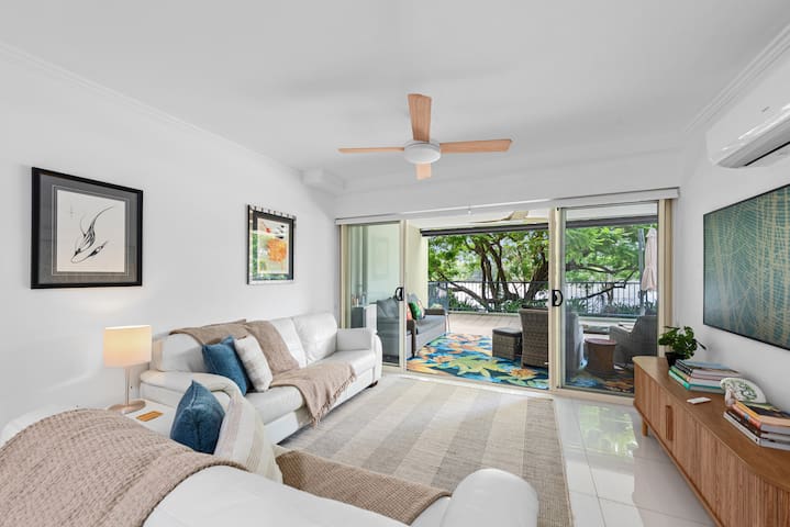 Luxury Riverfront! 2Bed/2Bath/2Car ~ West End