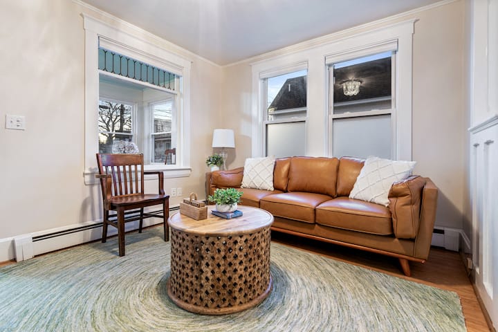 Walk To Beach | Patio | Full Kitchen | Parking - Old Orchard Beach, ME