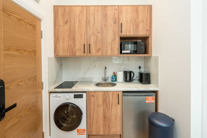 Deluxe Double Studio F1 - Maida Vale! - Wembley Stadium