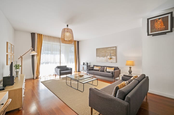 Dom Luis I – Central e Espaçoso