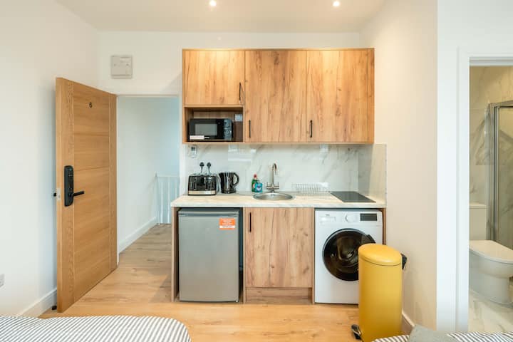 Deluxe Family Studio F6 - Maida Vale! - London