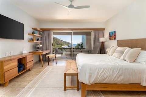 Oceanview Condo with Private Pool # 812