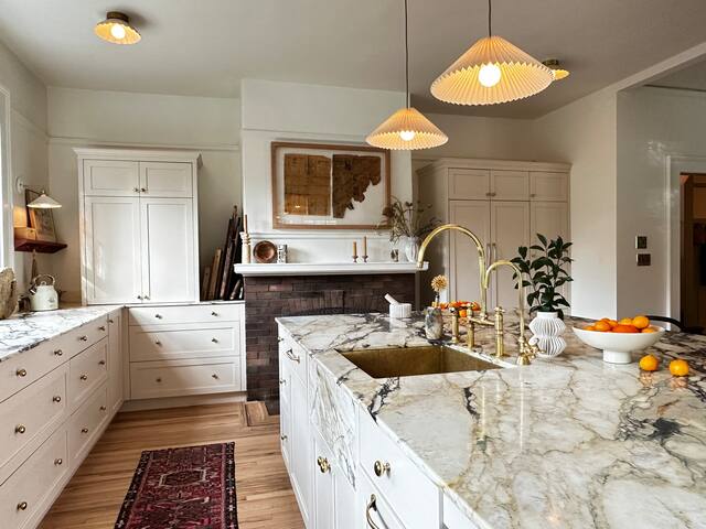 Designer Family Home Steps to the Ocean