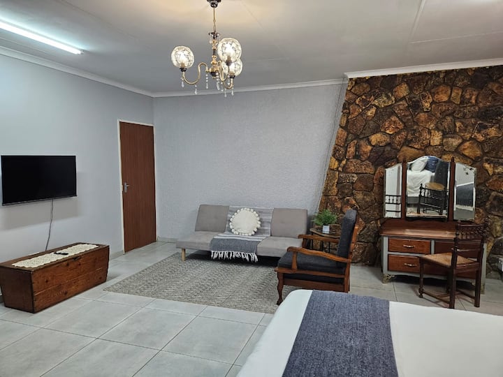 Rooibekkakelaar - Klerksdorp