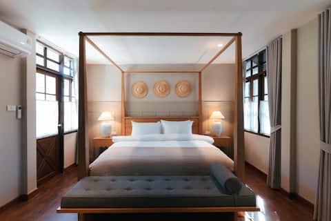 Villa The Breeze at Nimman | 3BR | Heart of Nimman