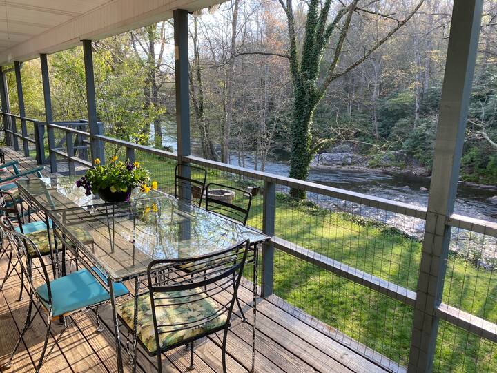 The Rapids-Mountain River Retreat with River Front