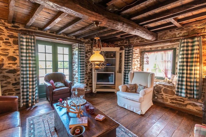 Maison Ardennaise & Jacuzzi 4-6p - Stavelot