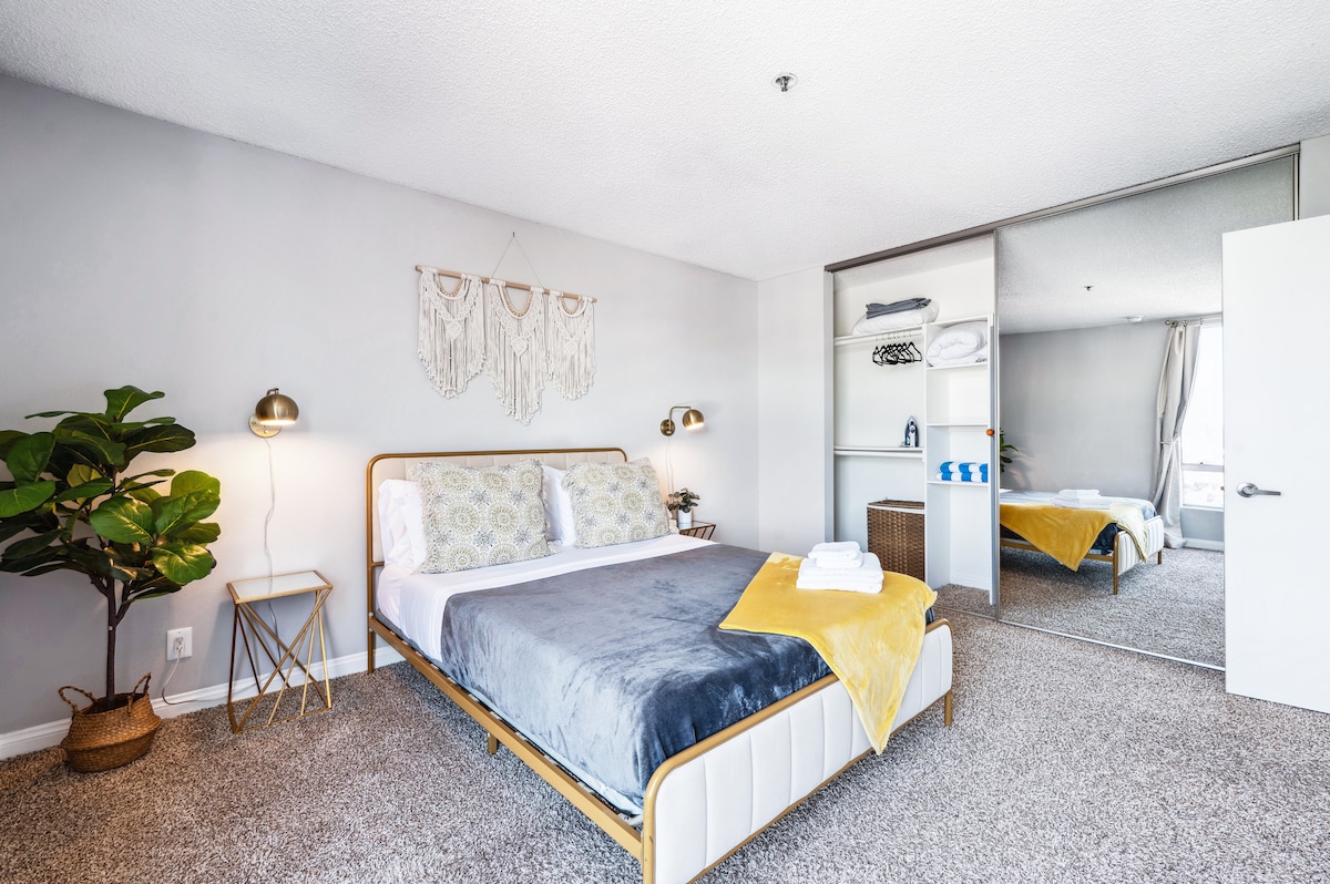 Udobna spavaća soba za miran san