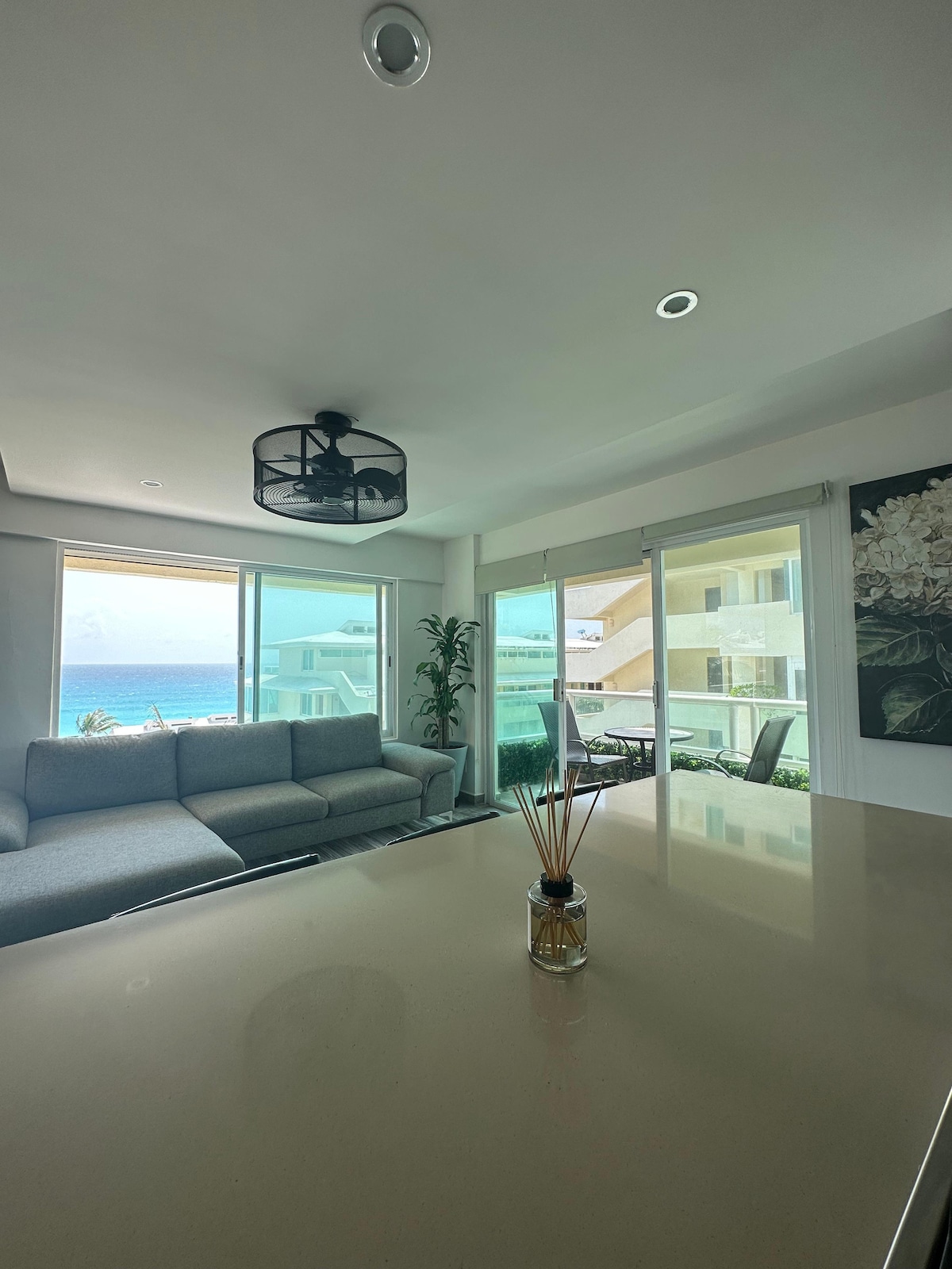 Airbnb con mejor rendimiento: Equipped apartment. Private beach access. en Zona Hotelera