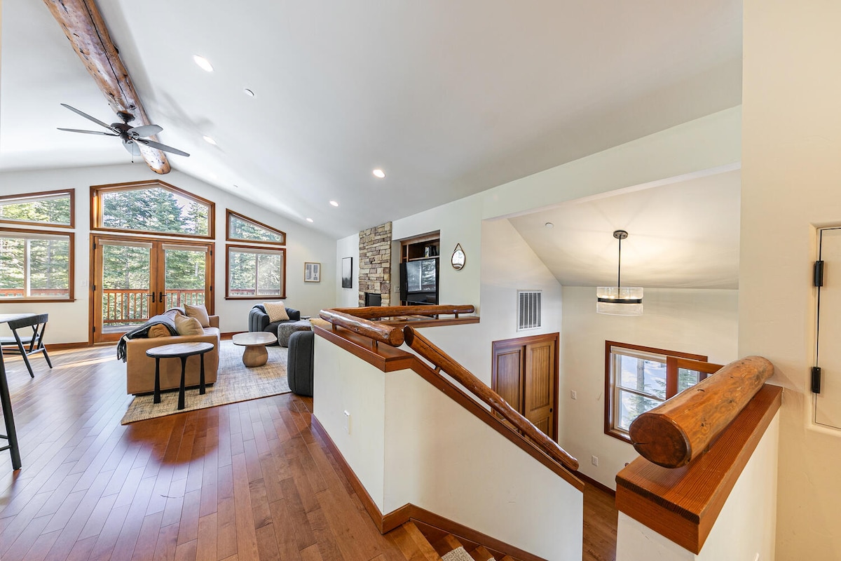 Popular Airbnb listing: Chamberlands House: Refurnished, EV charger, AC in Sacramento / Roseville / Folsom